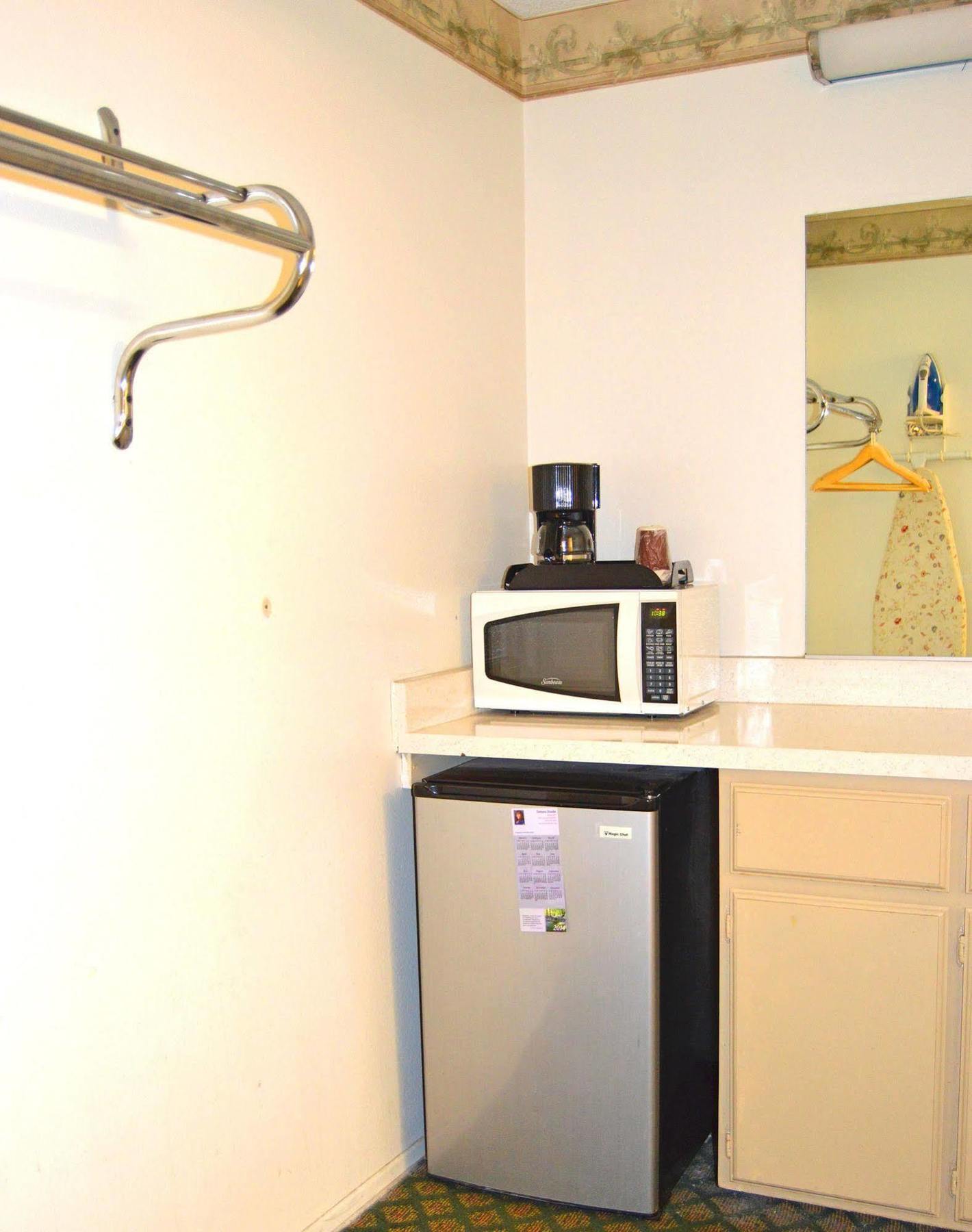 Town House Motel ランカスター エクステリア 写真